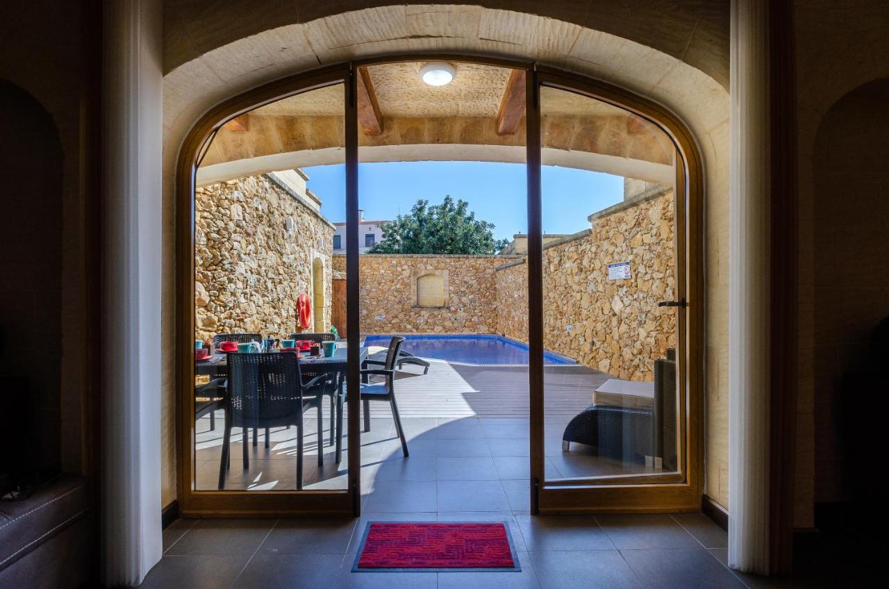 A Popular Pet Friendly Villa With A Pool, Gozo Xagħra エクステリア 写真