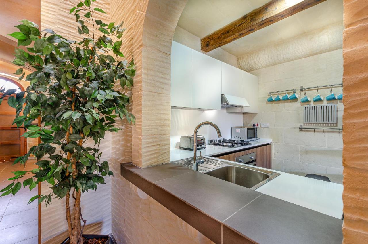 A Popular Pet Friendly Villa With A Pool, Gozo Xagħra エクステリア 写真