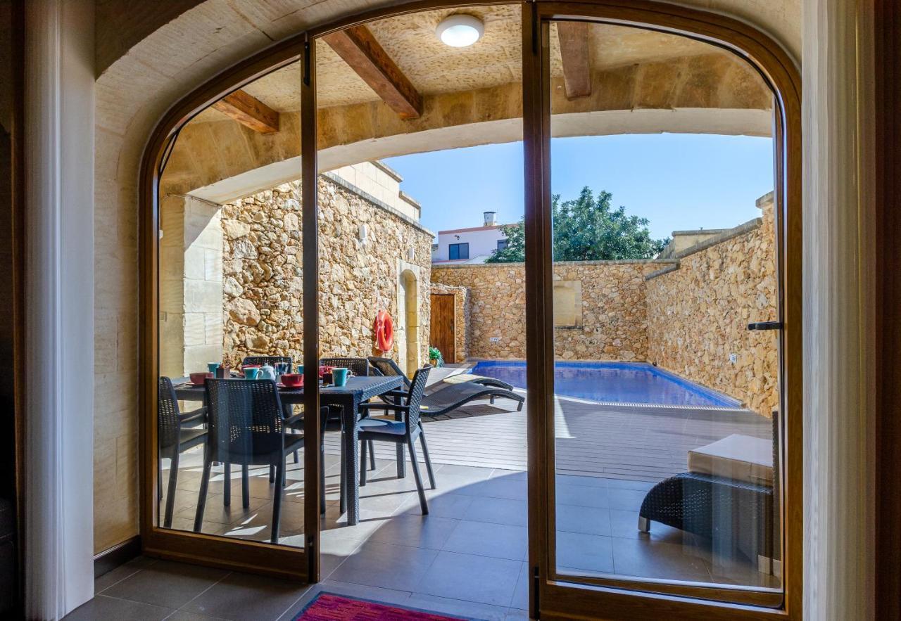 A Popular Pet Friendly Villa With A Pool, Gozo Xagħra エクステリア 写真