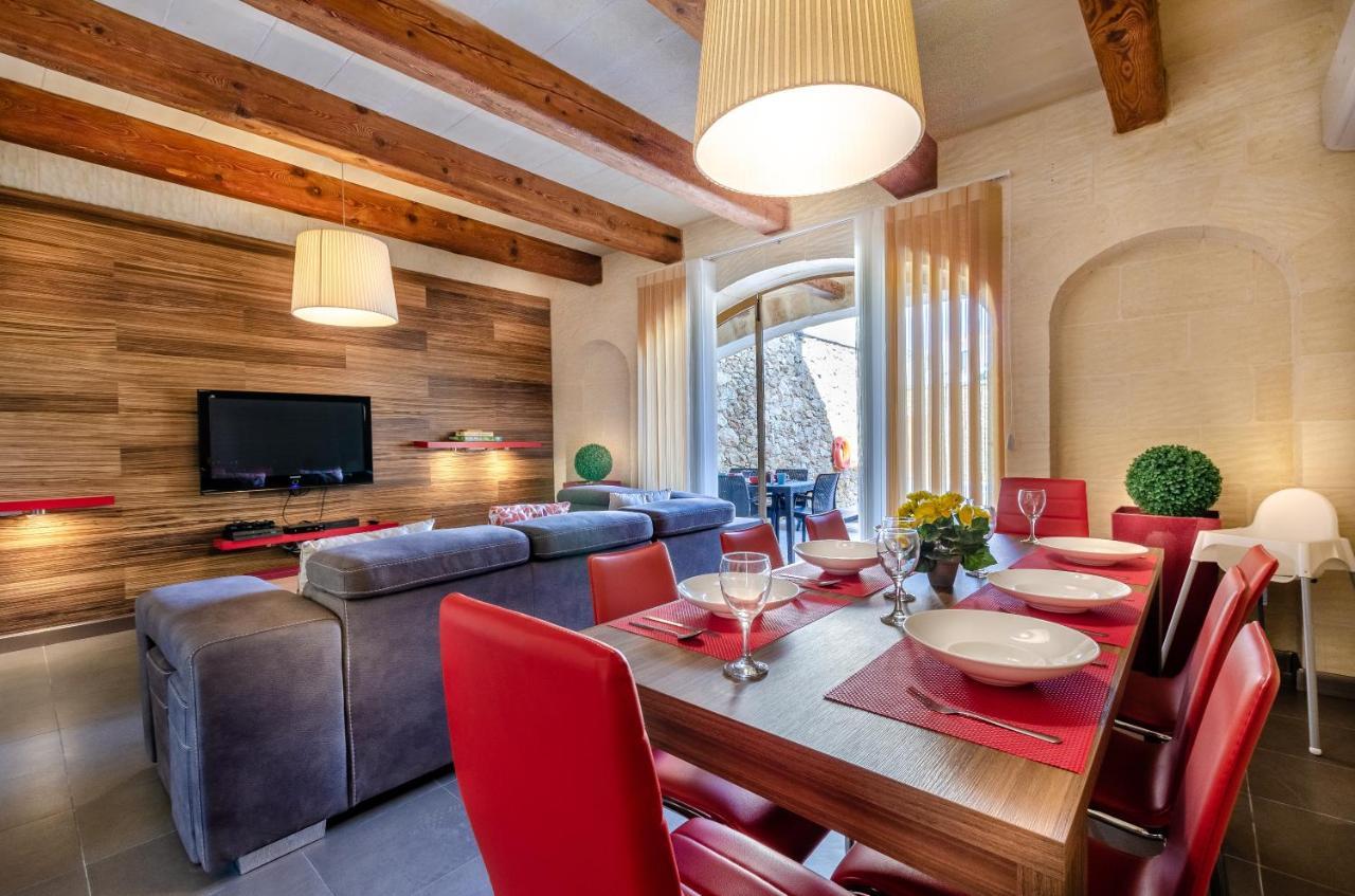 A Popular Pet Friendly Villa With A Pool, Gozo Xagħra エクステリア 写真