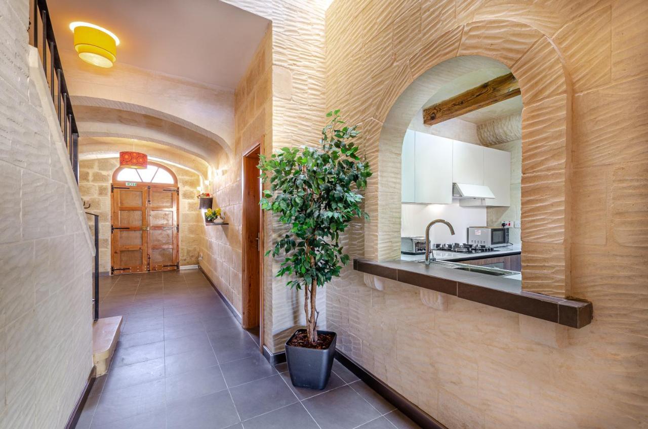 A Popular Pet Friendly Villa With A Pool, Gozo Xagħra エクステリア 写真
